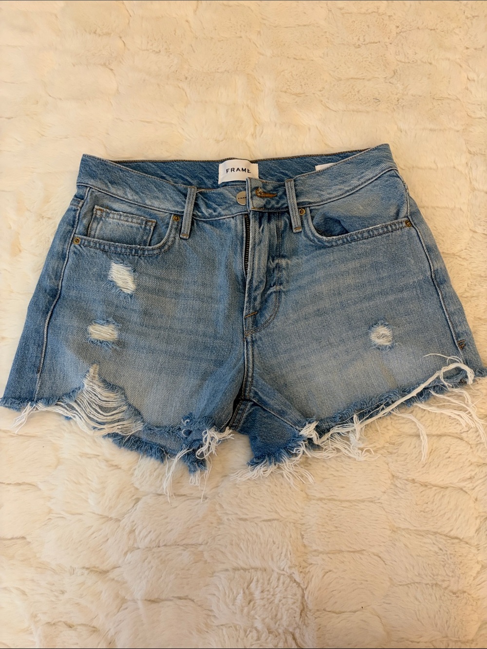 Frame Le Bridgette Short